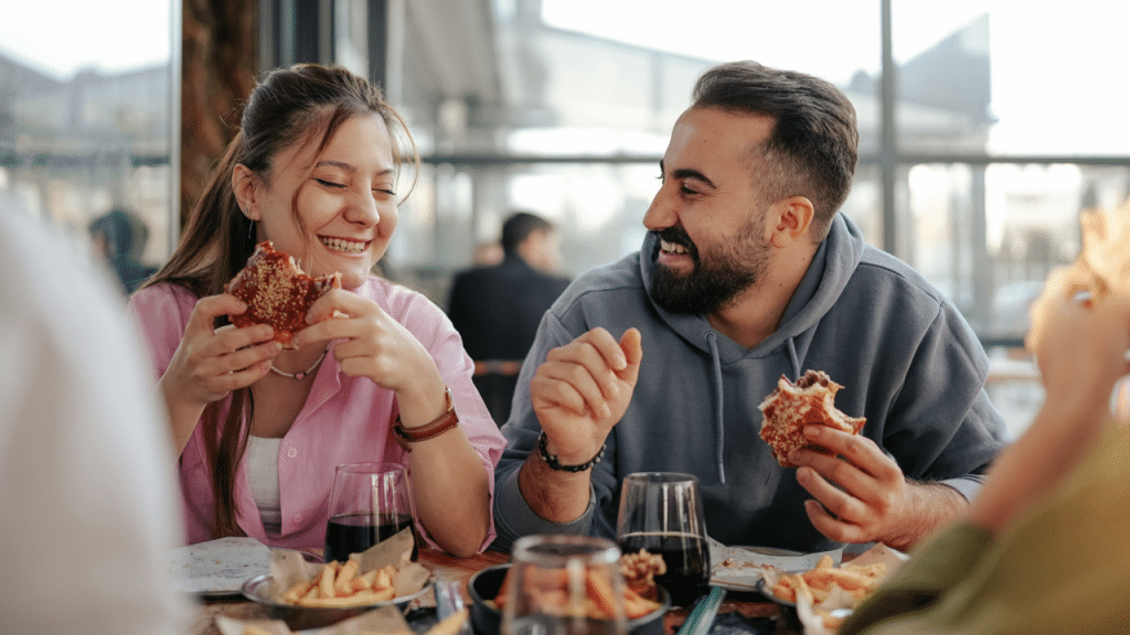 A couple on a pizza date