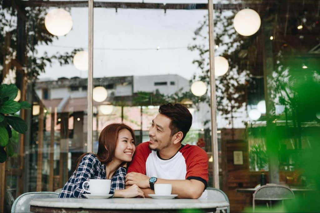 A man and woman at the restaurant