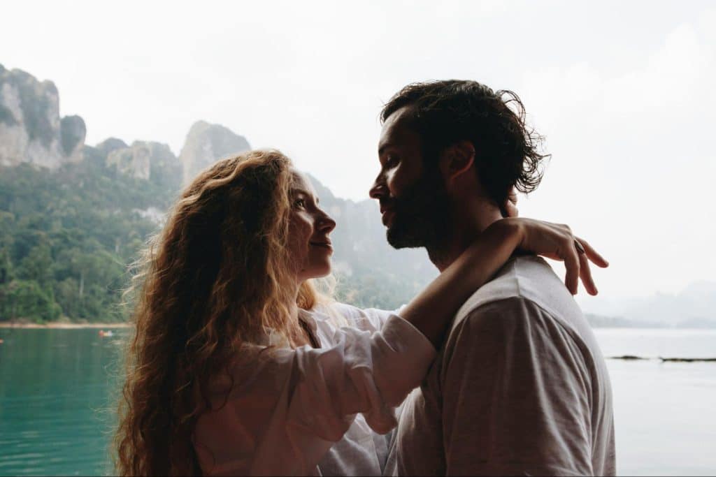 A man and woman communicating