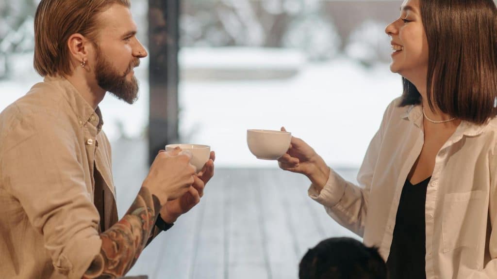Couple drinking coffee.