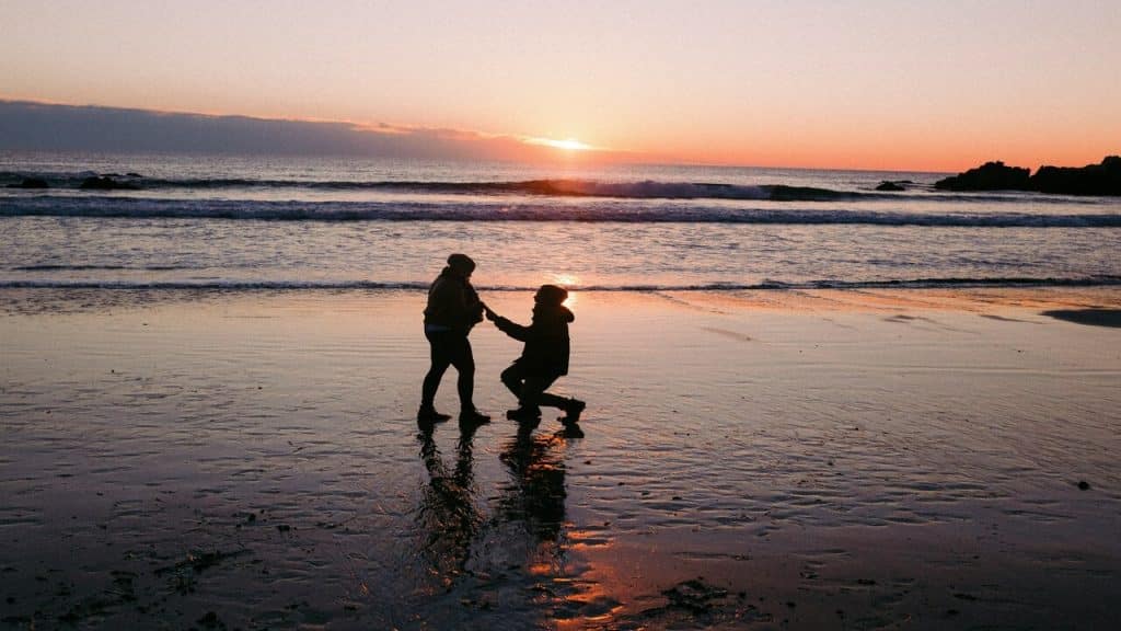 A man proposing to his girlfriend 