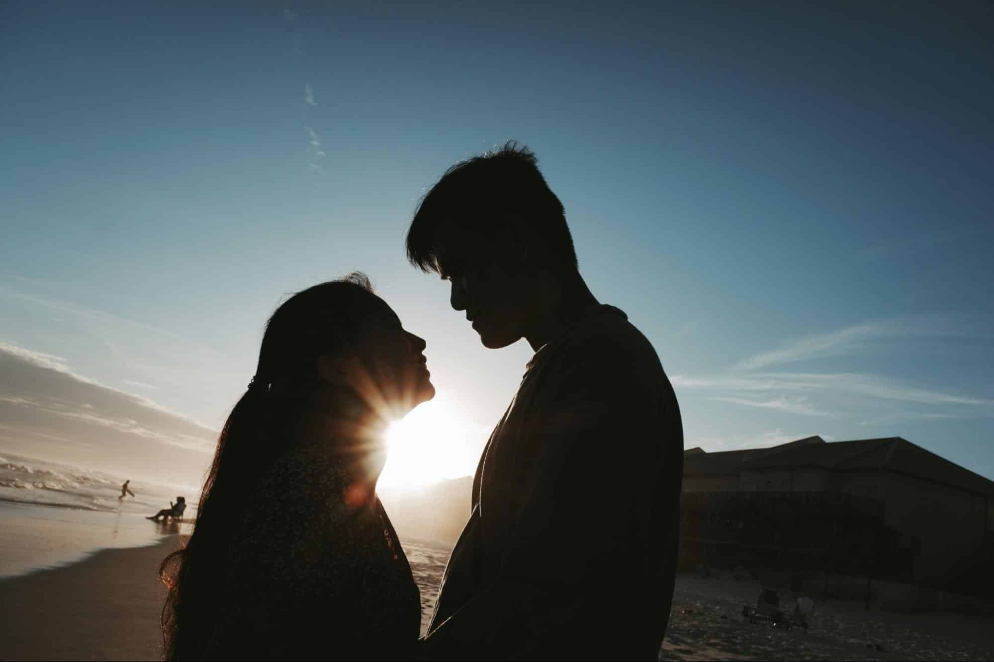 A man and woman’s silhouette
