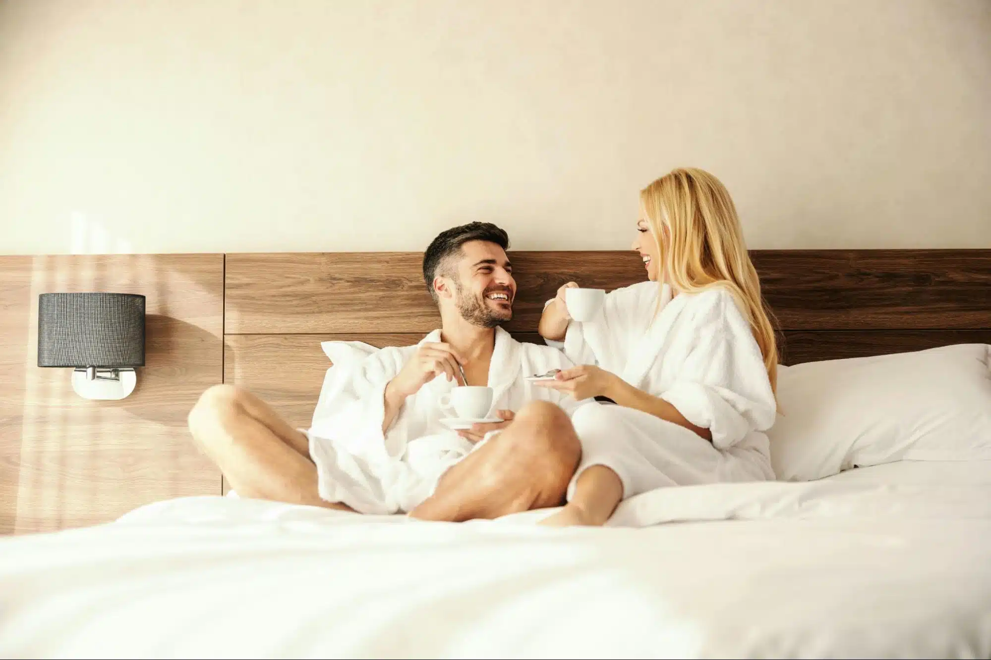 A man recognizing woman’s effort