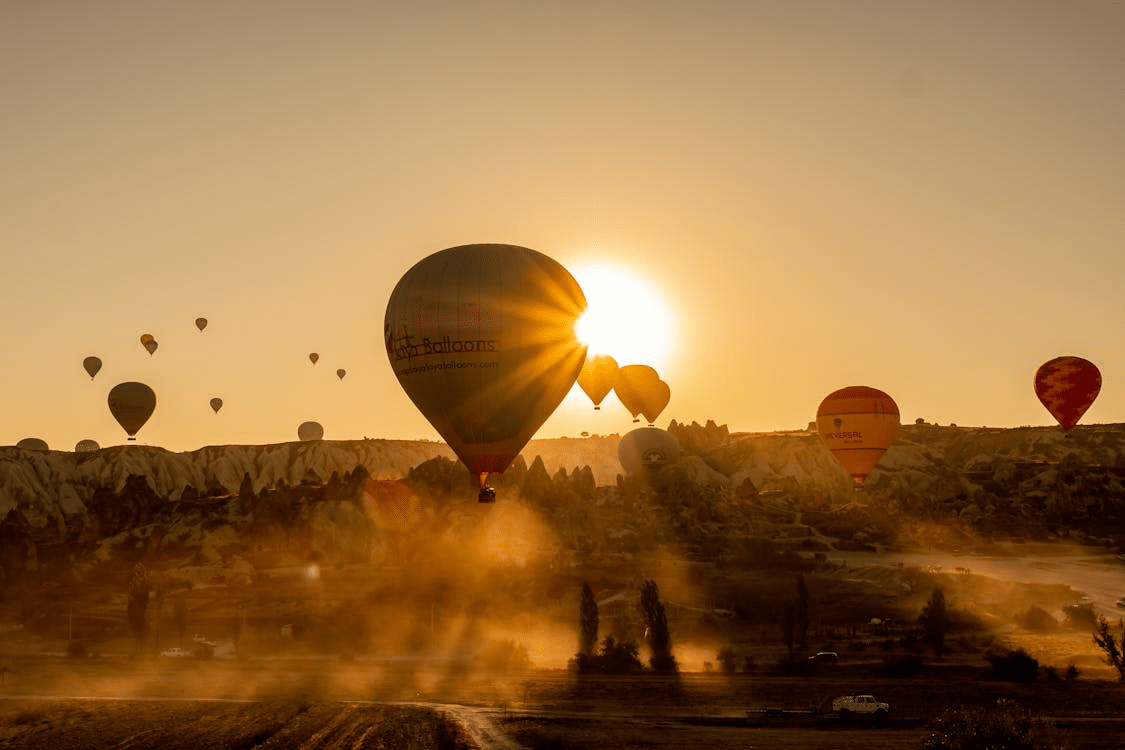A photo of hot air balloons