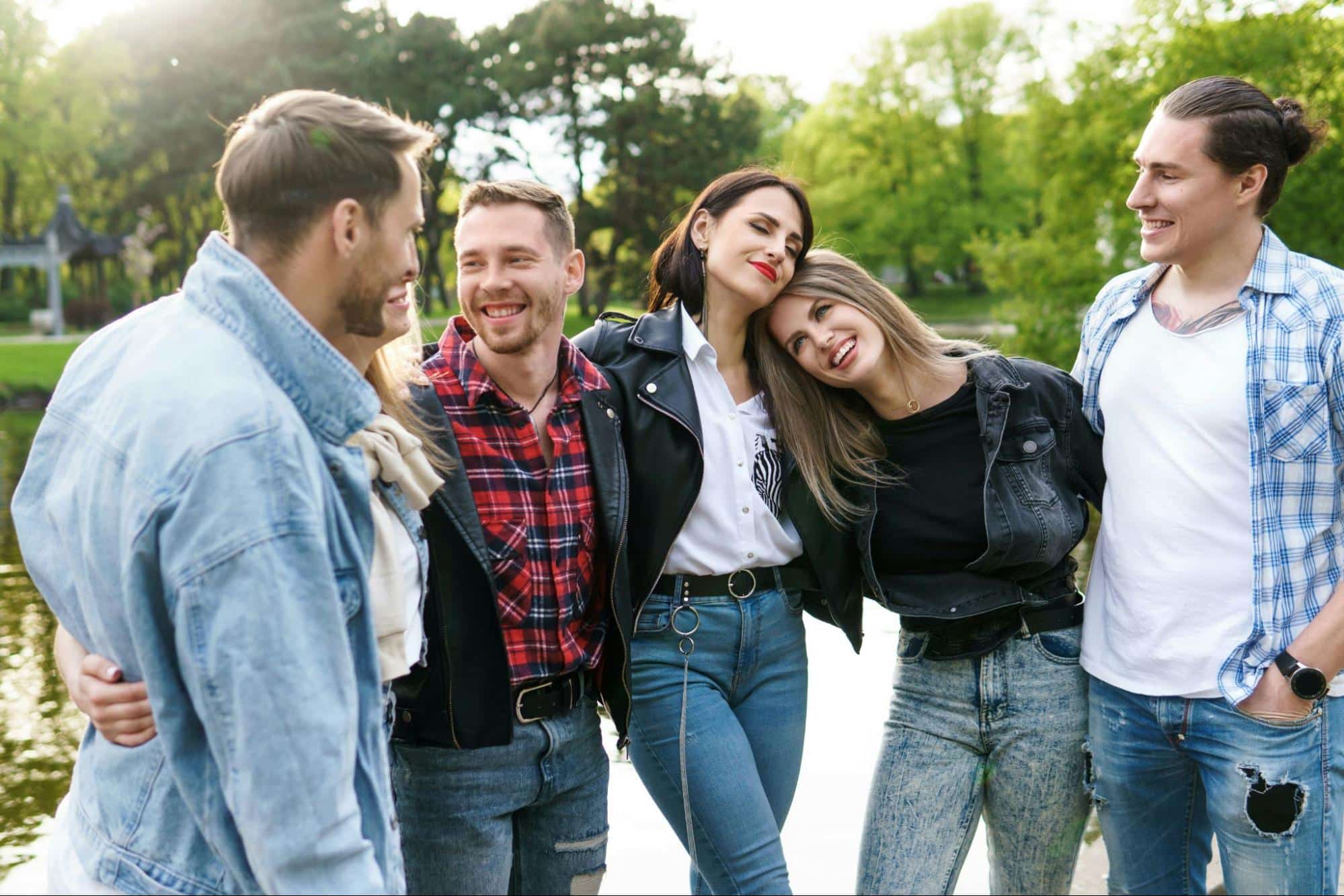 A group of people having a good time 