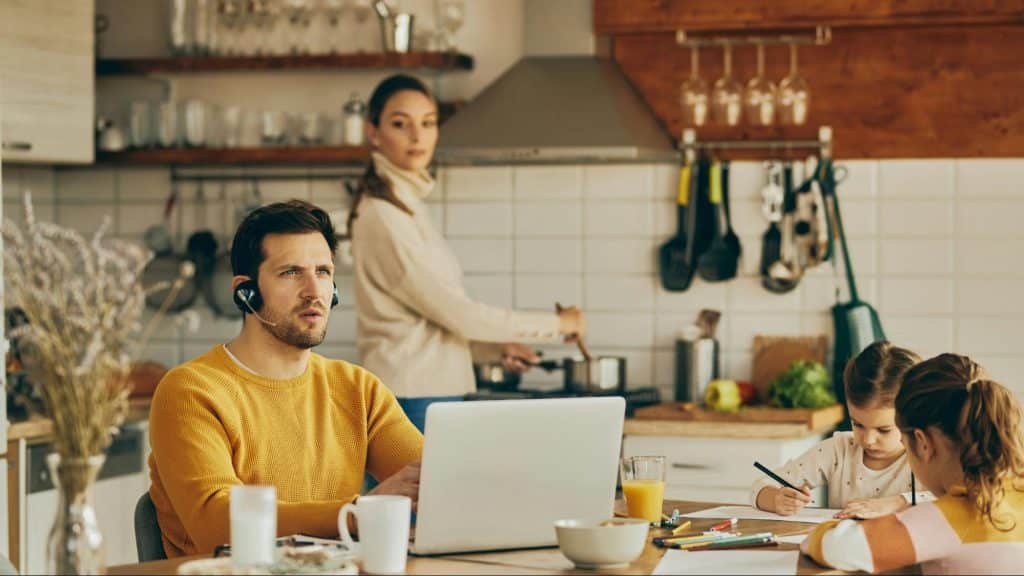 A woman letting a man to work