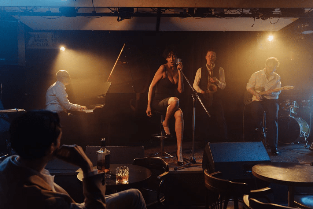 A woman singing on the stage
