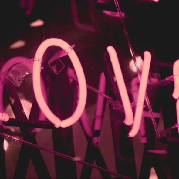 Lighting letters