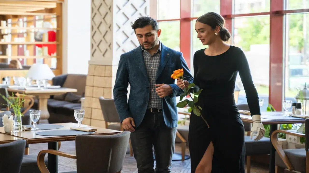A couple on a first date