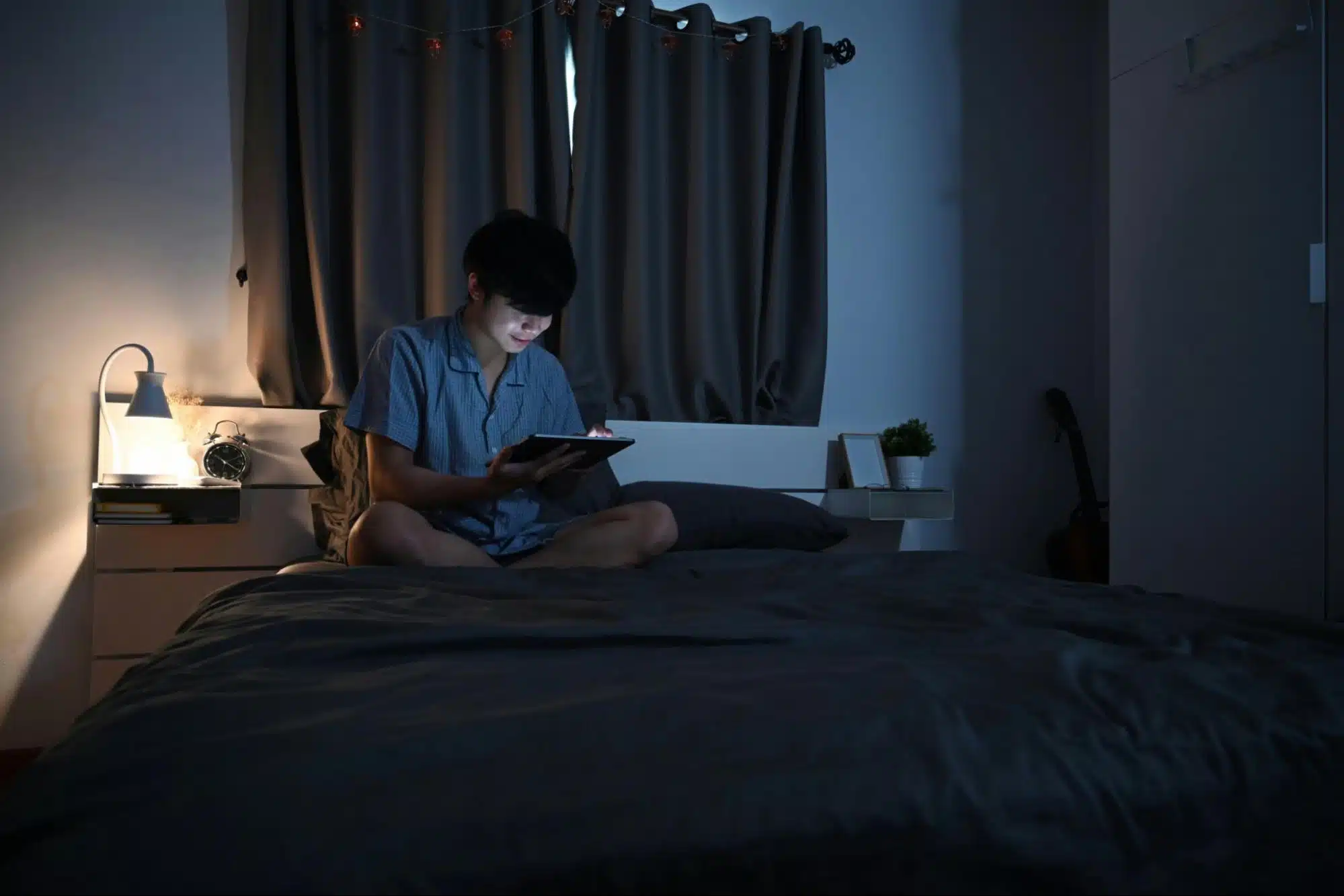 A man using a tablet
