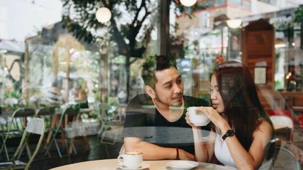 A man and woman at the cafe