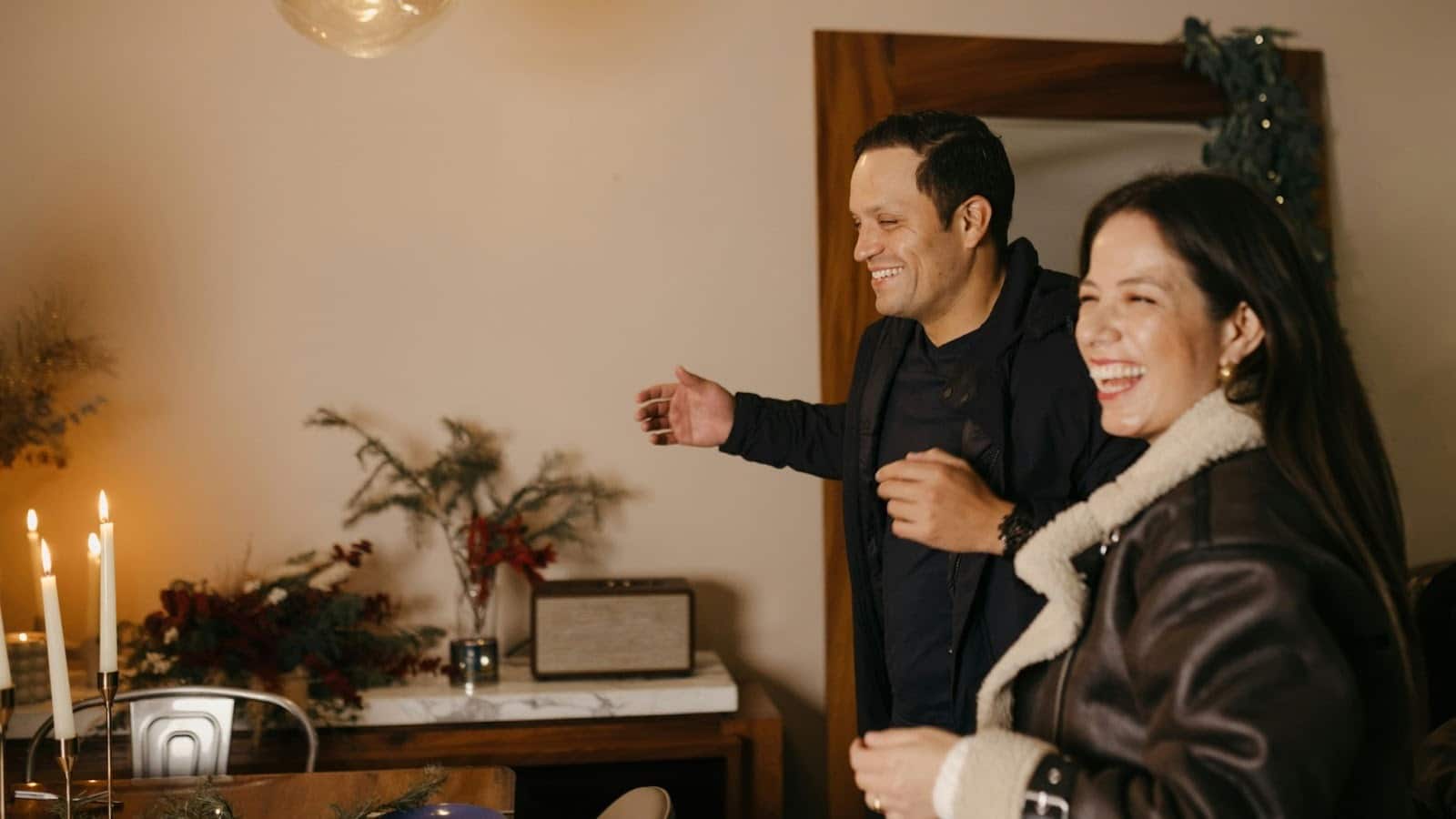 A man prepared a home date for woman