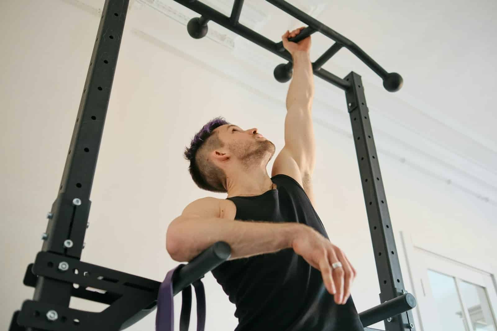 Solo gym workout male