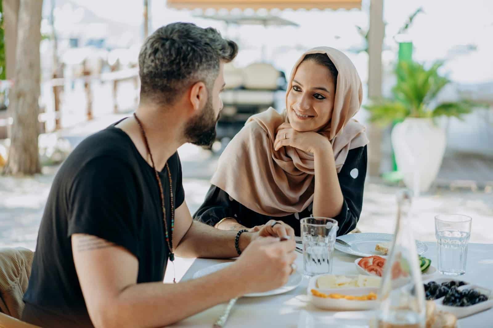 Woman confronting a man