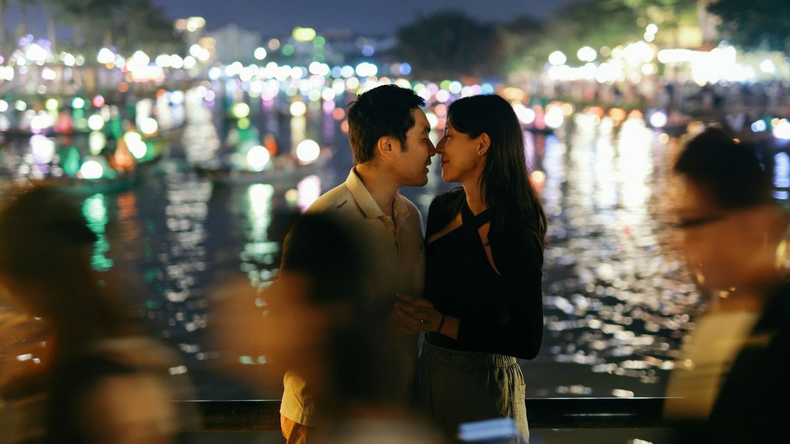 A man and woman at the city.