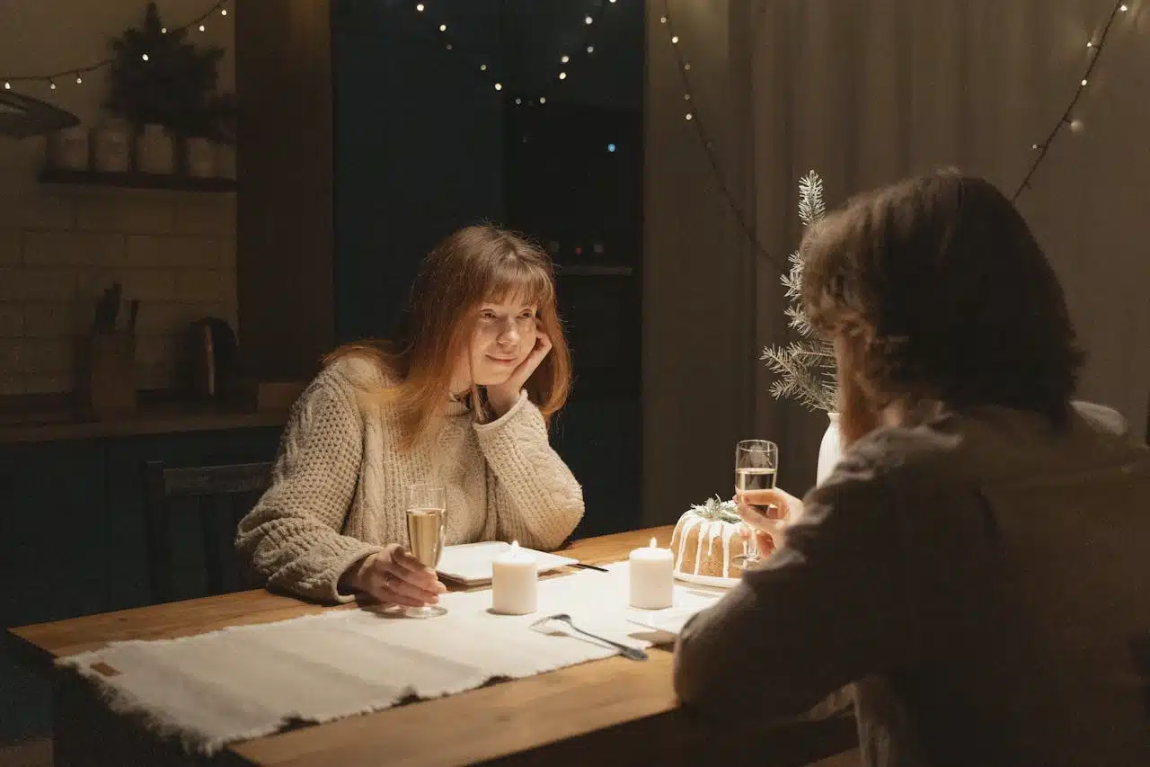 couple quiet dinner home
