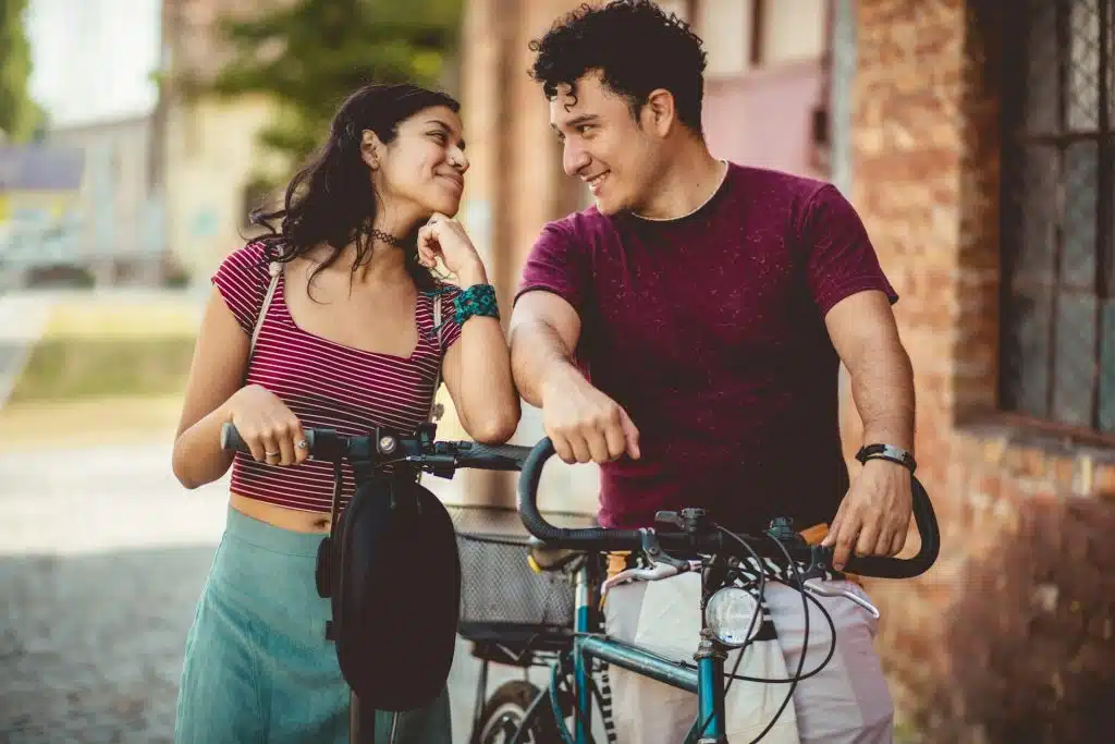 couple discussing calmly