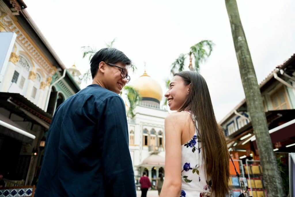couple outdoor date