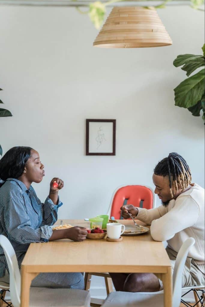 A couple eating
