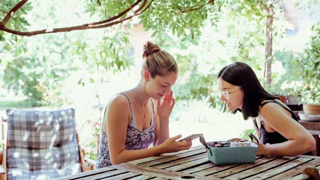 Women talking