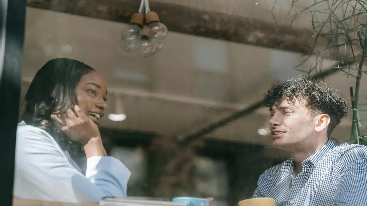 A couple on a first date