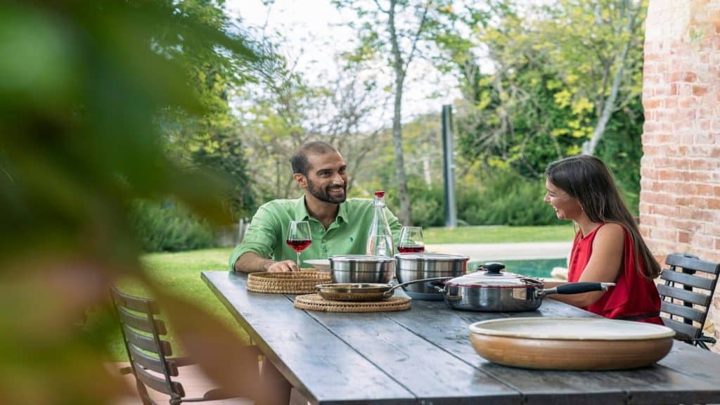 couple enjoying dinner together