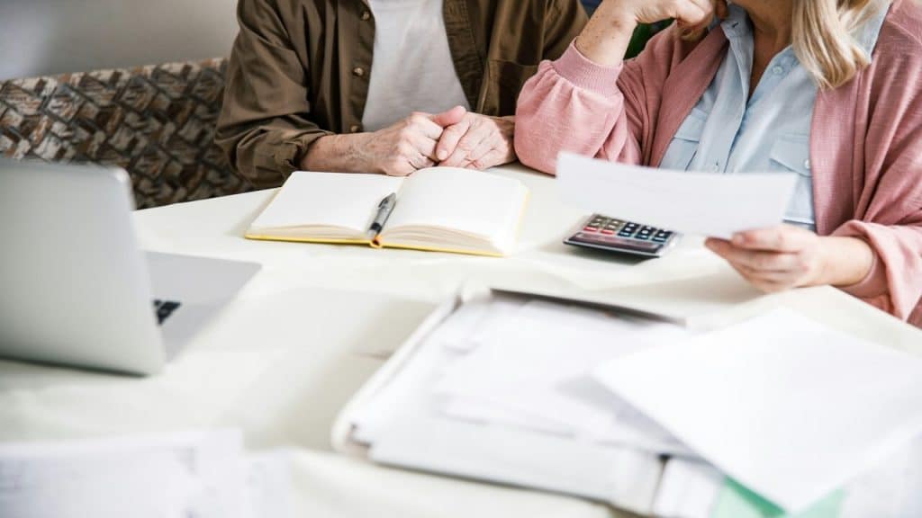 A couple doing their bills