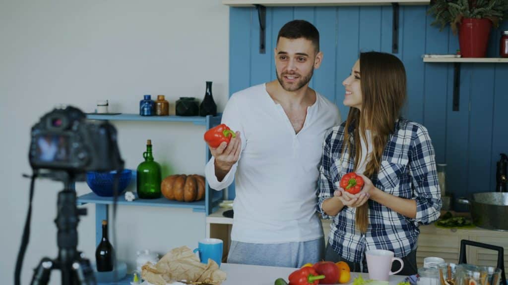  couple organizing kitchen together