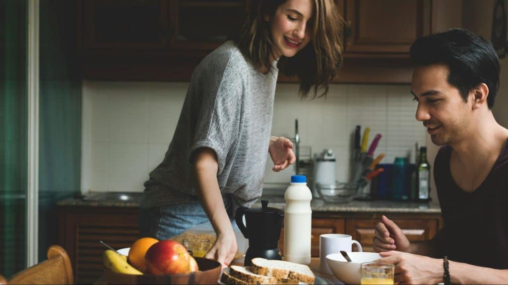Woman cooked for a man