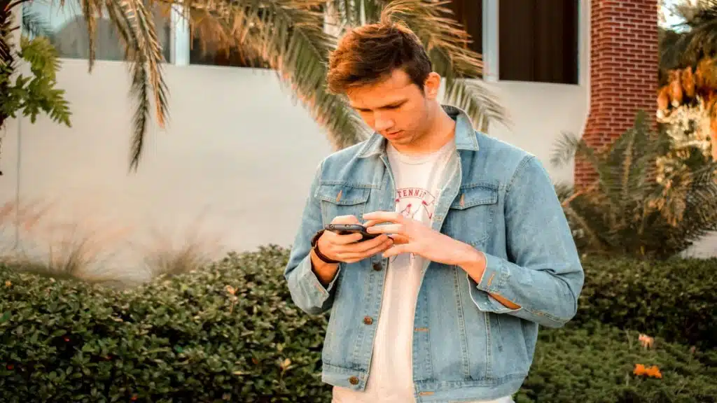 man texting frequently at first then stopping