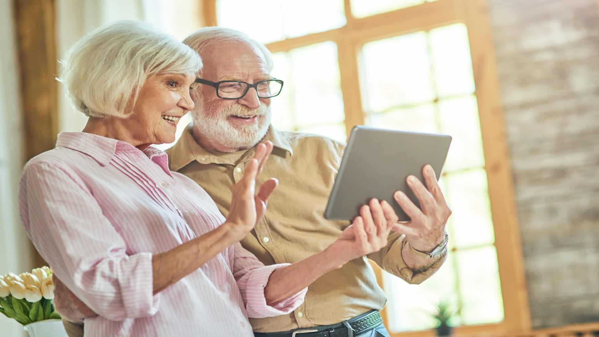 couple planning together