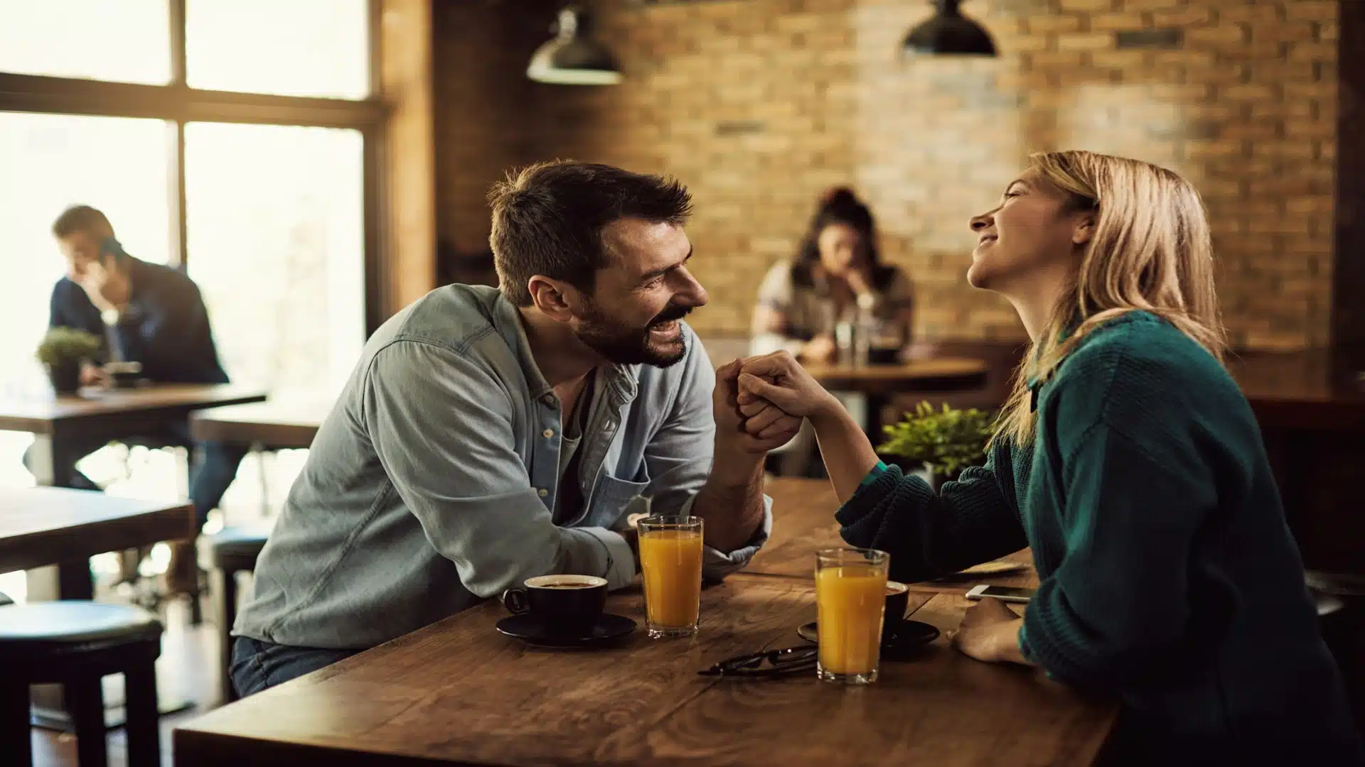 couple smiling during relaxed moment