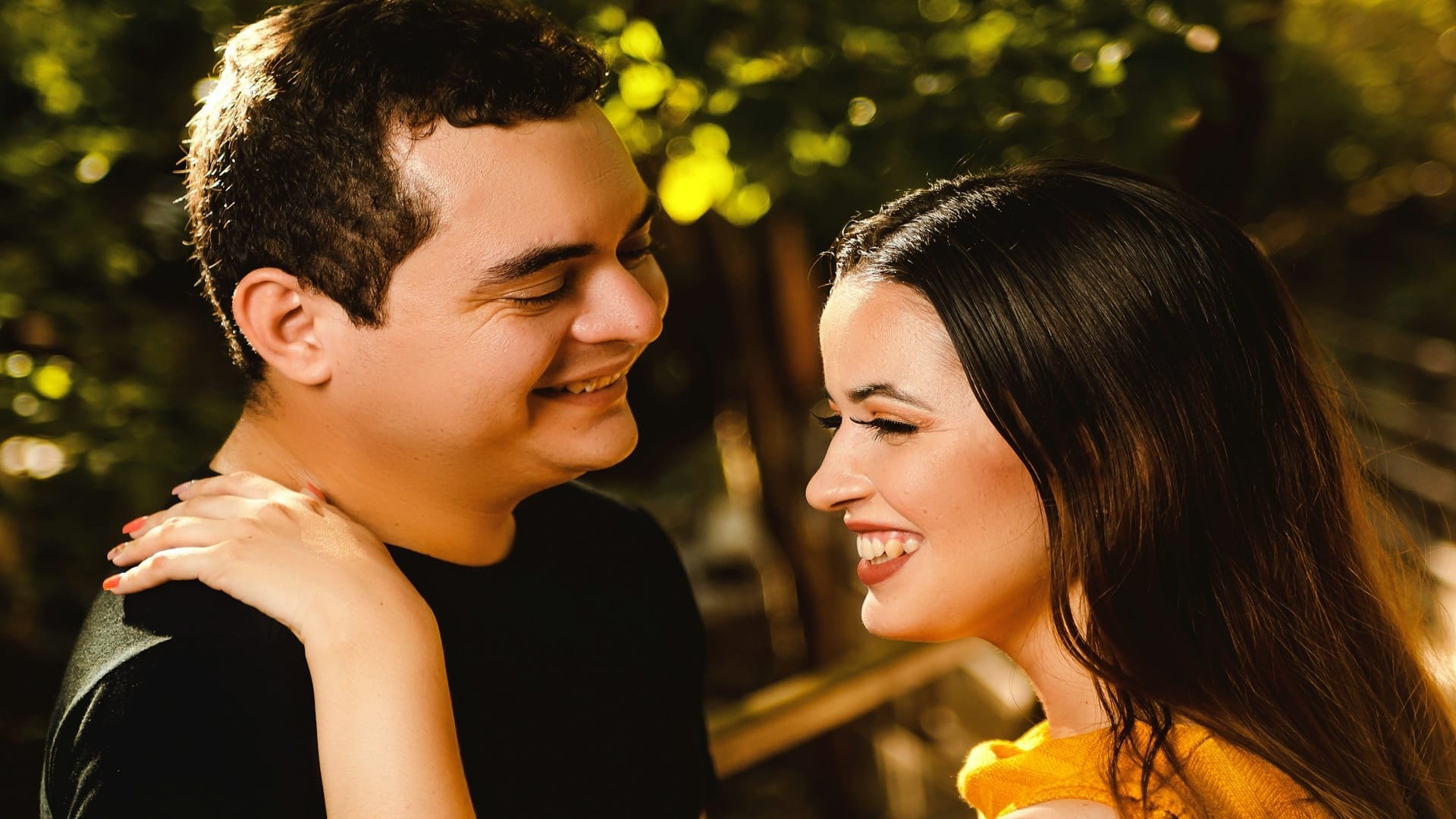 couple talking openly indoors