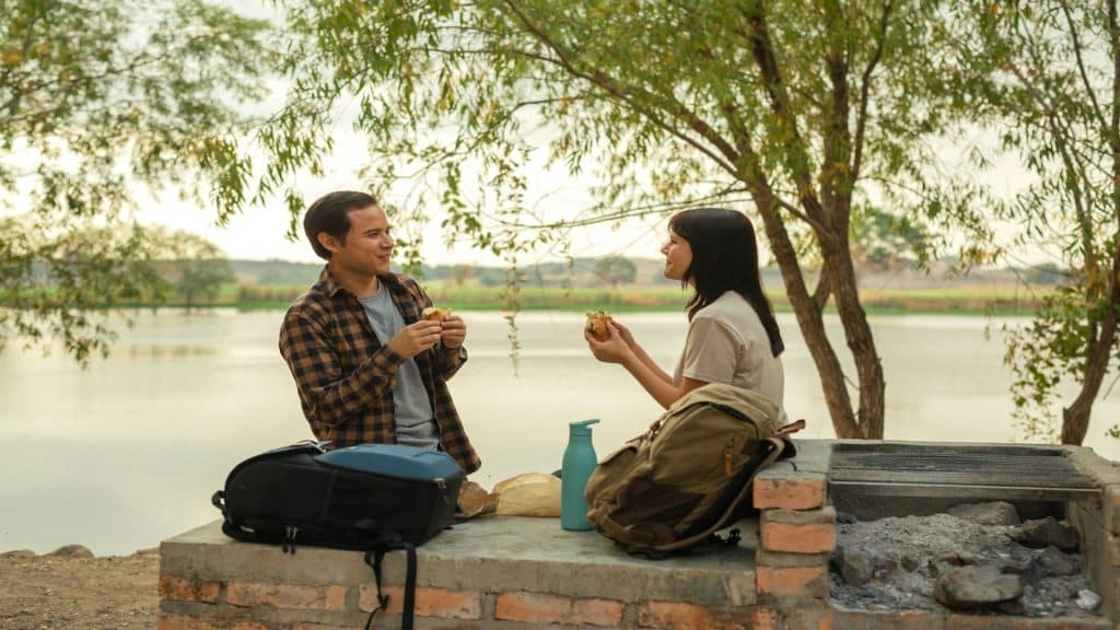 couple talking at a calm moment
