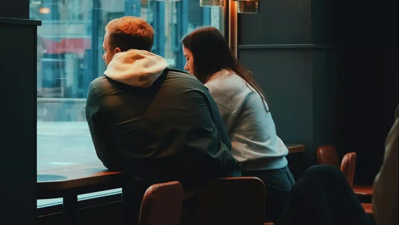 couple quiet conversation