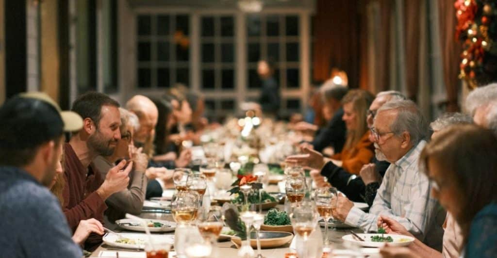 couple family dinner
