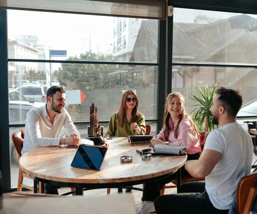 friends cafe discussion