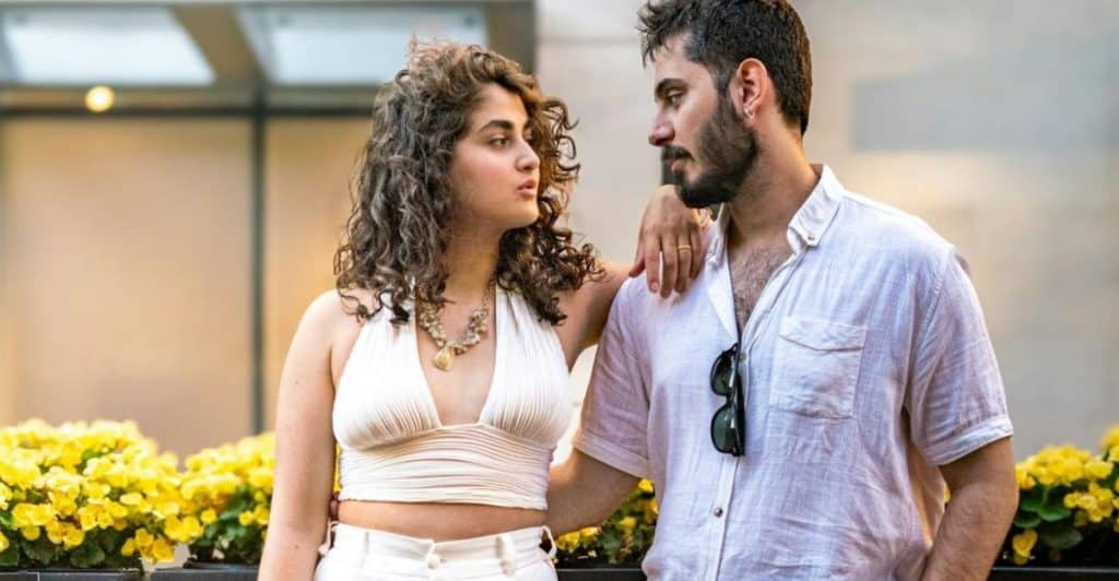 couple serious talk