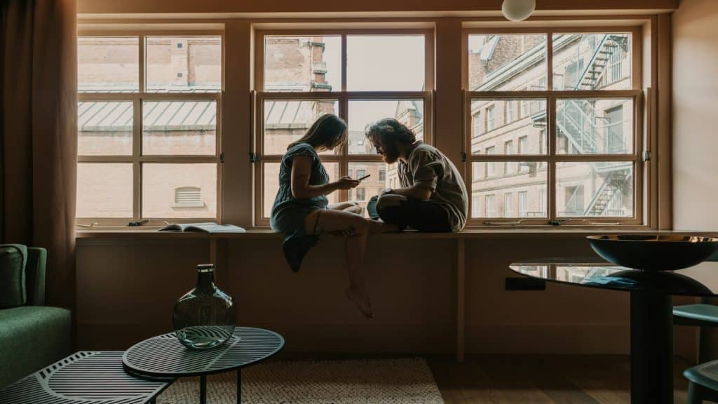 couple having serious talk