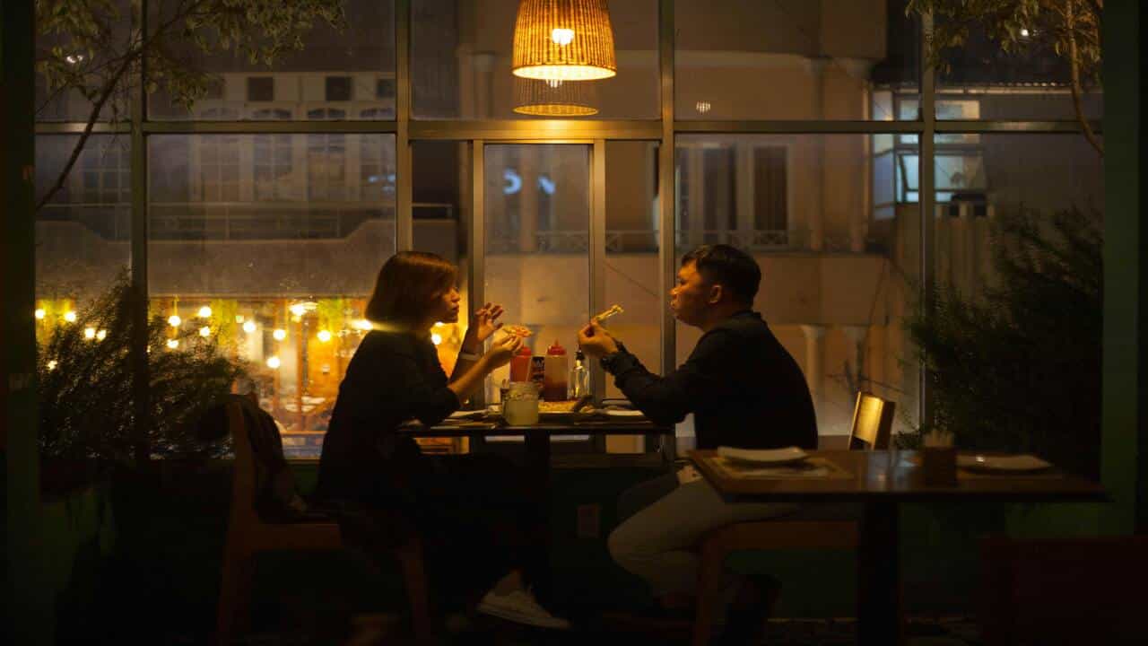 A couple having dinner together