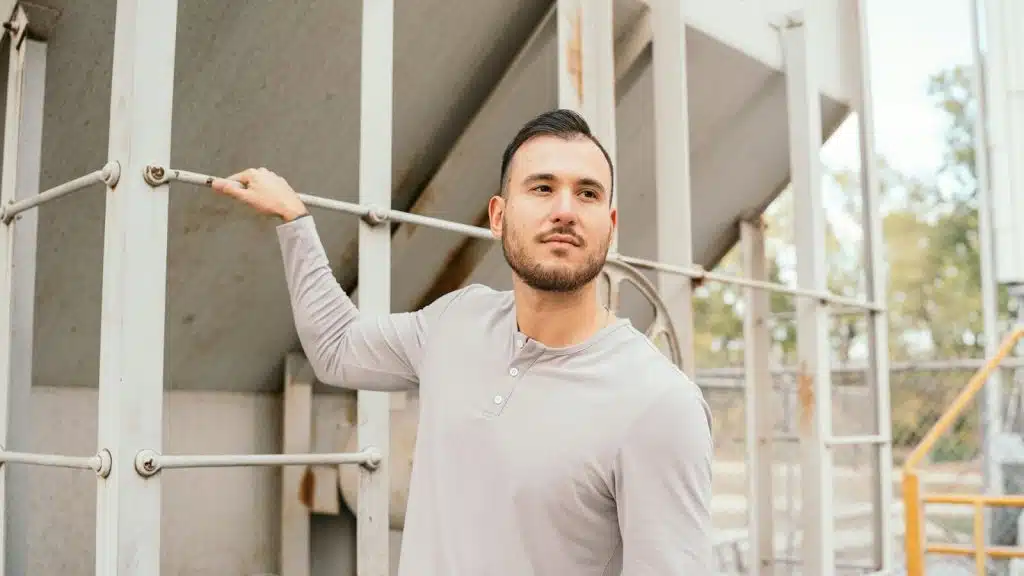 man building confidence before approaching