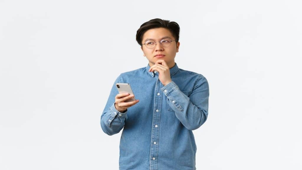 man noticing differences