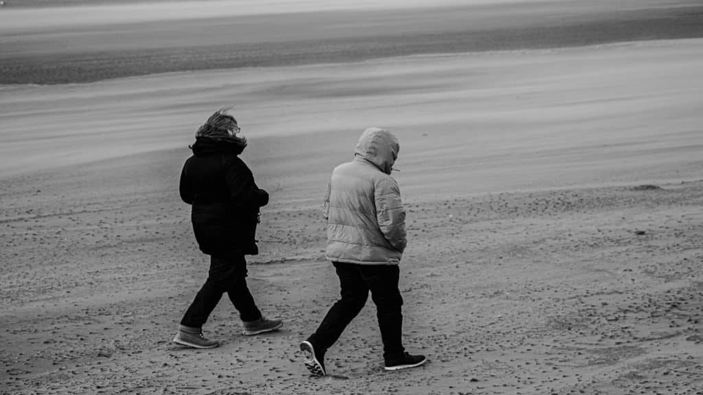 couple moving slowly vs standing still