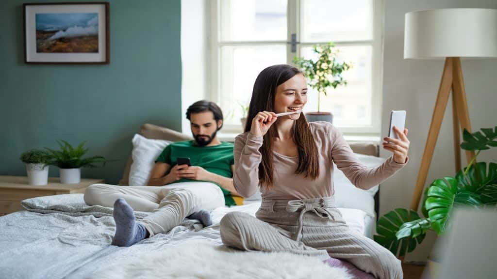 couple following routine without engagement