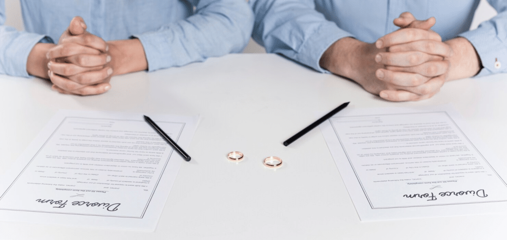 A man and woman getting divorce