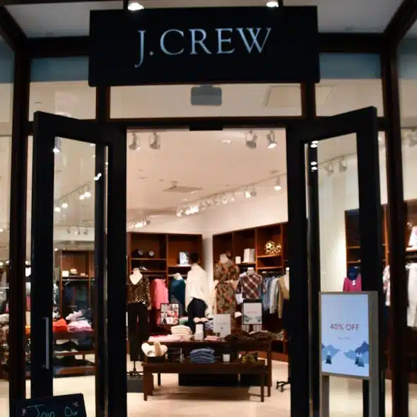 A photo of a J.Crew shop.