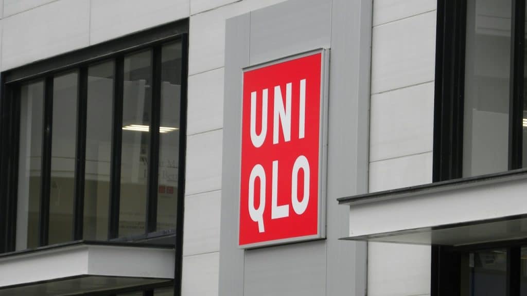 jaden-william-6rvAdEVv844-unsplash A photo of Uniqlo's emblem on a building.
